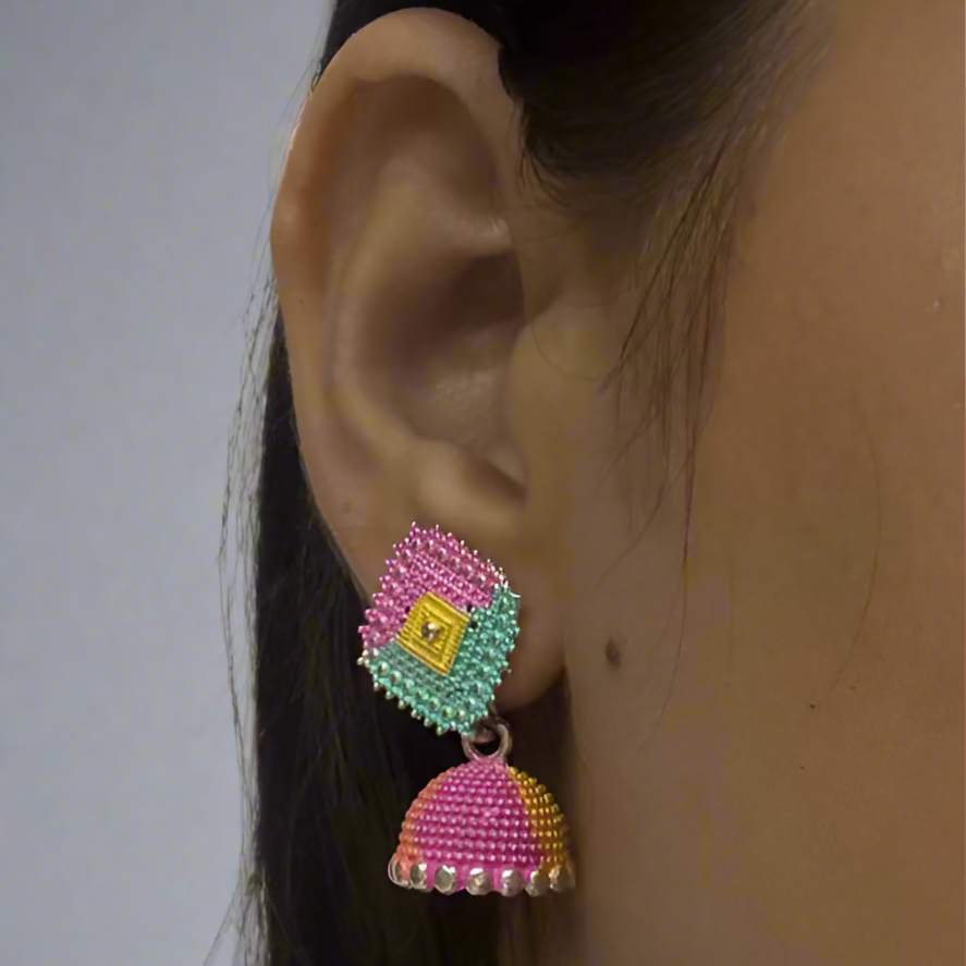 मेहफ़िल झुमके