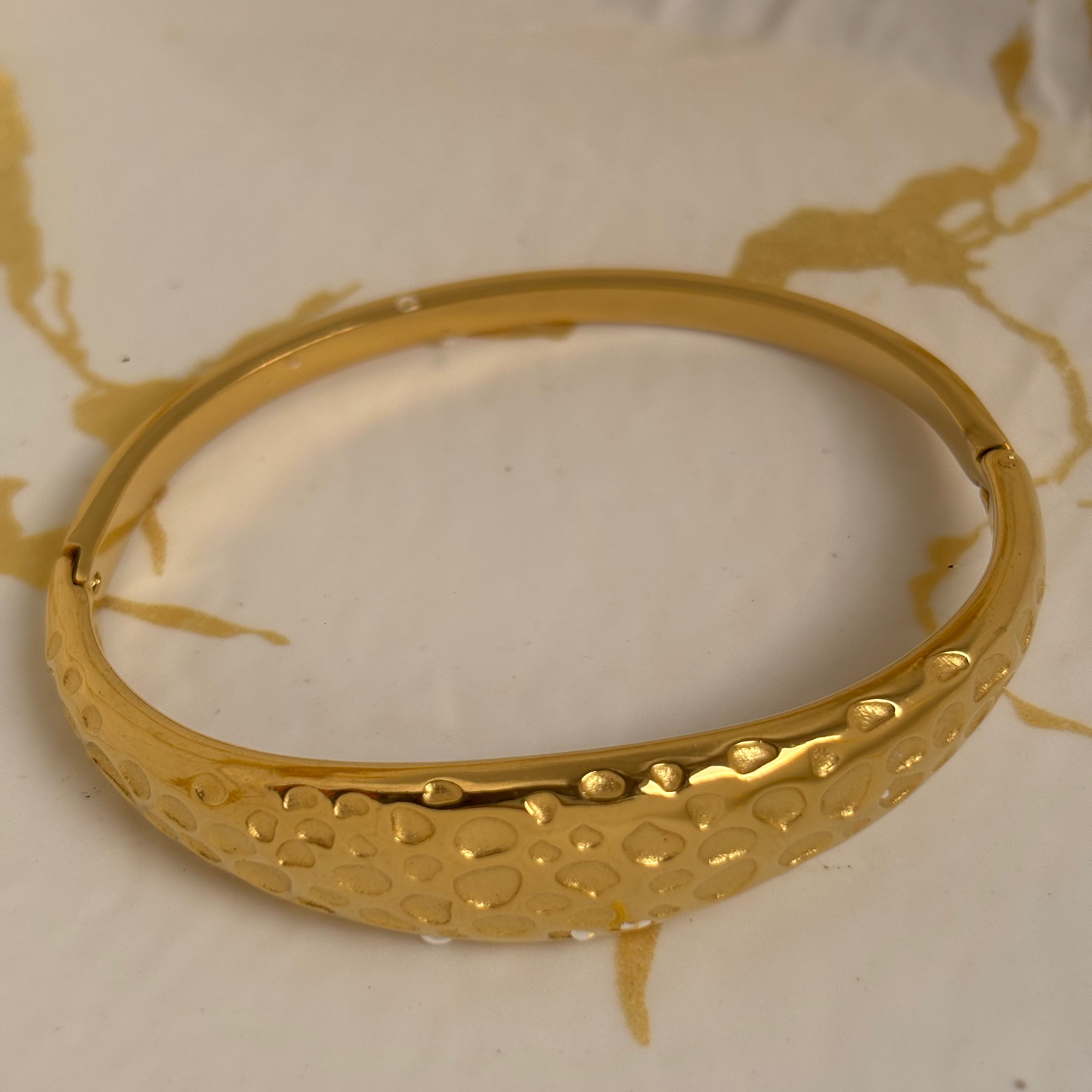 Halo Gold Bangle
