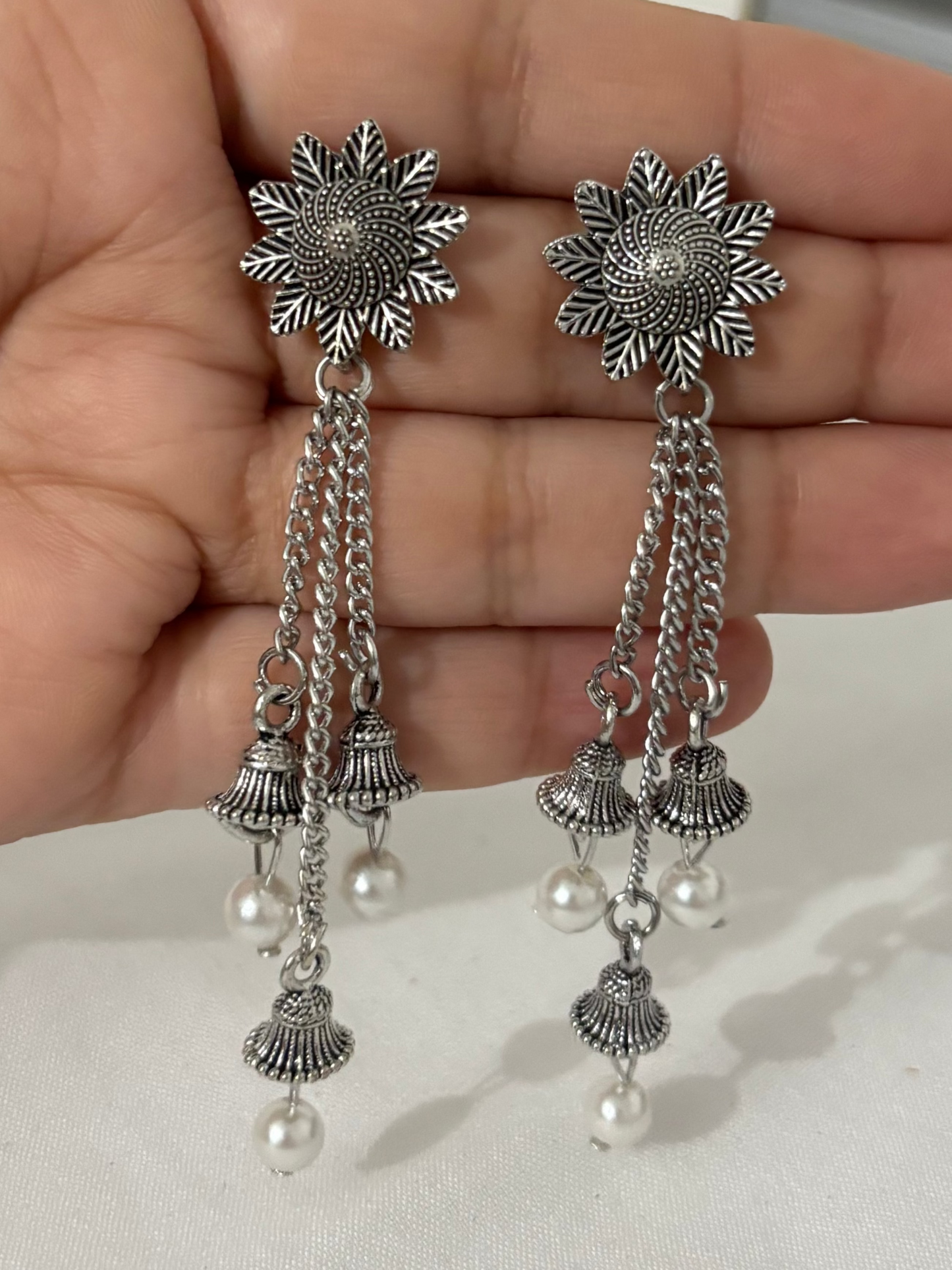 गुलाबरी  झुमके