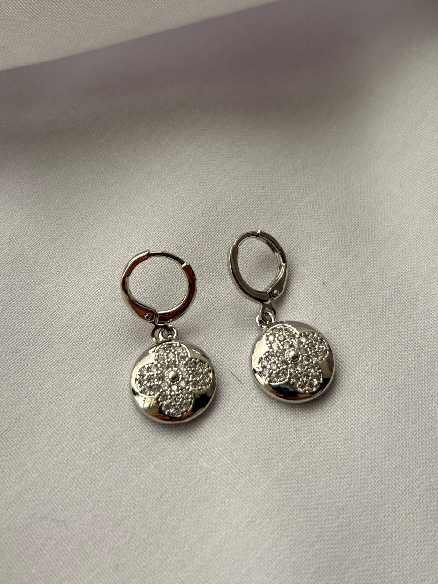 Daisy Luxe Earrings