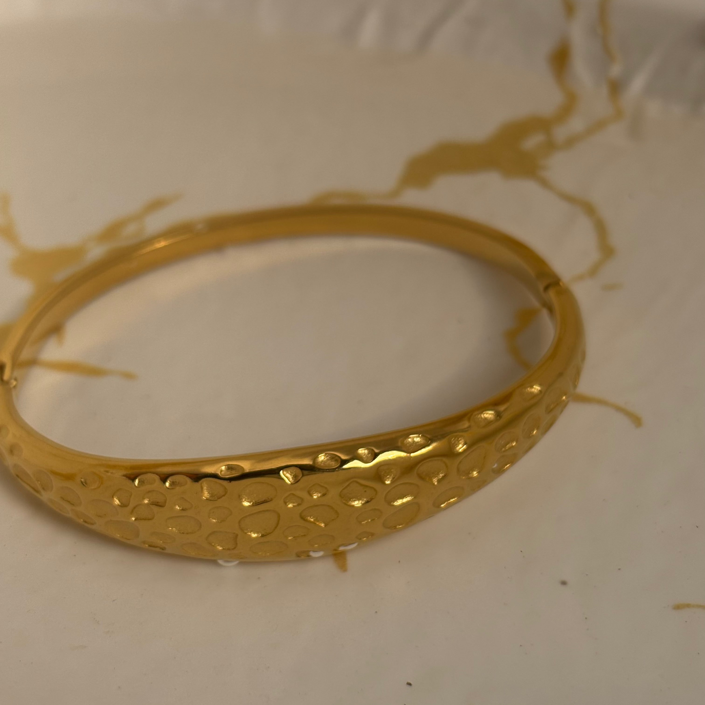 Halo Gold Bangle
