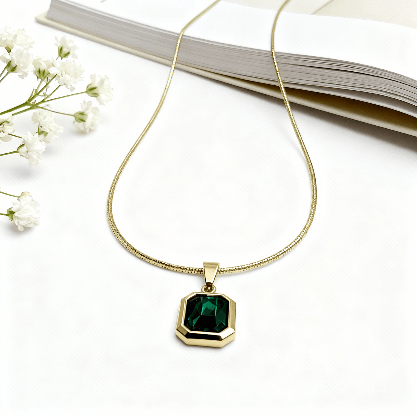 Emerald Majesty Pendant Necklace